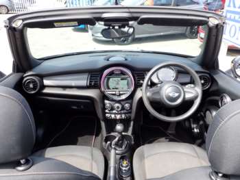Used MINI Convertible 2016 for sale - 74692986: Photo