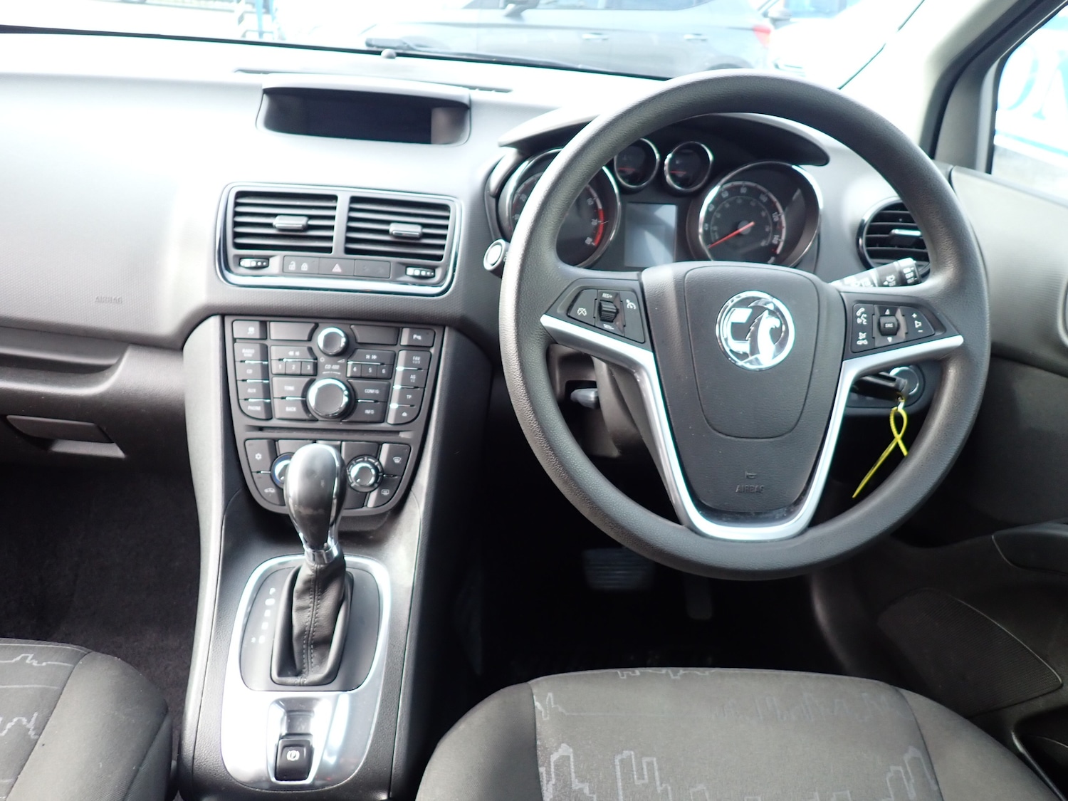 Used Vauxhall Meriva 2016 for sale - 77797040: Photo 2