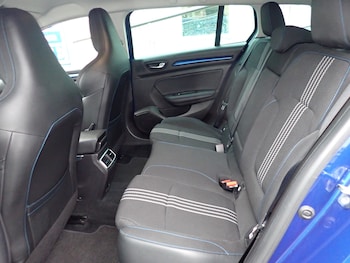 Used Renault Megane 2019 for sale - 76535004: Photo