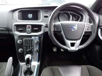 Used Volvo V40 2015 for sale - 74650645: Photo
