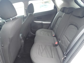 Used Kia Ceed 2017 for sale - 77802550: Photo