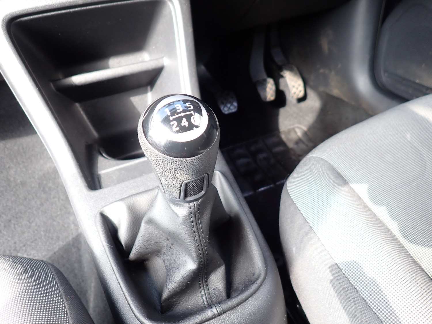 Used Volkswagen up! 2013 for sale - 77802543: Photo 14