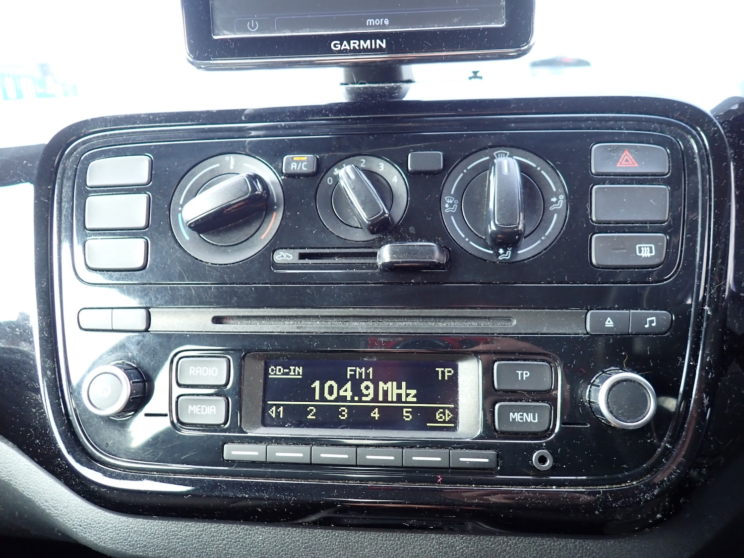 Used Volkswagen up! 2013 for sale - 77802543: Photo 18