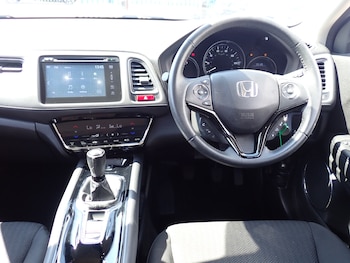 Used Honda HR-V 2016 for sale - 79130425: Photo