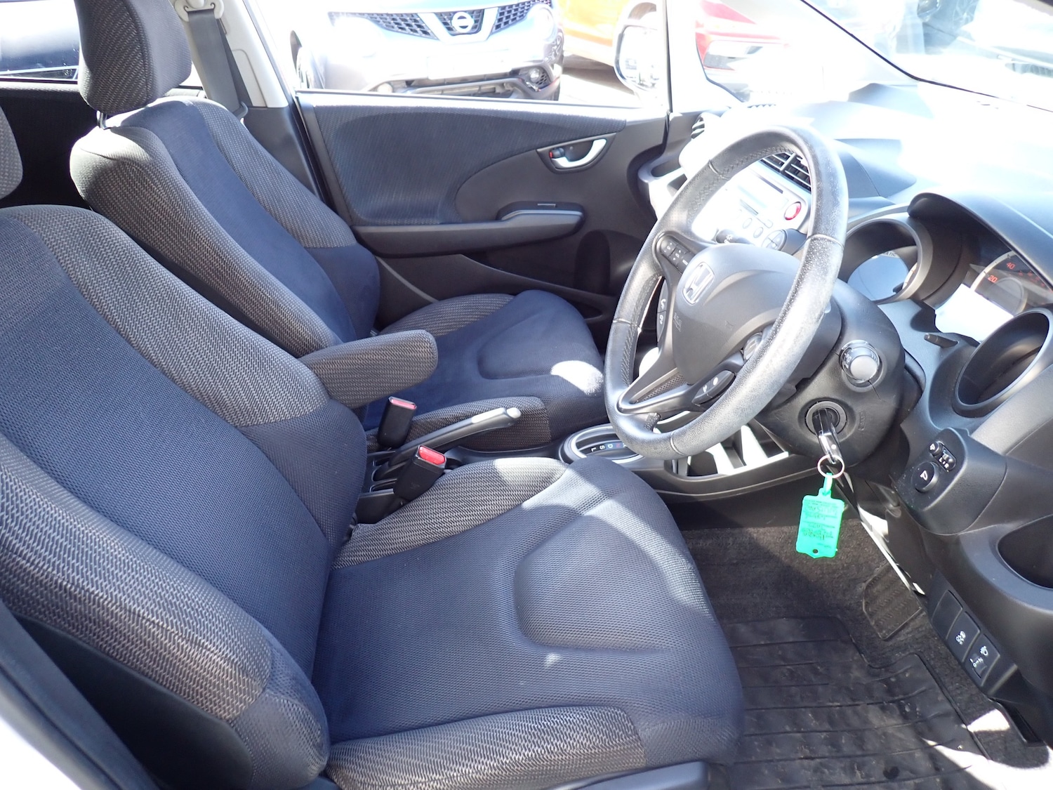 Used Honda Jazz 2015 for sale - 76134000: Photo 14