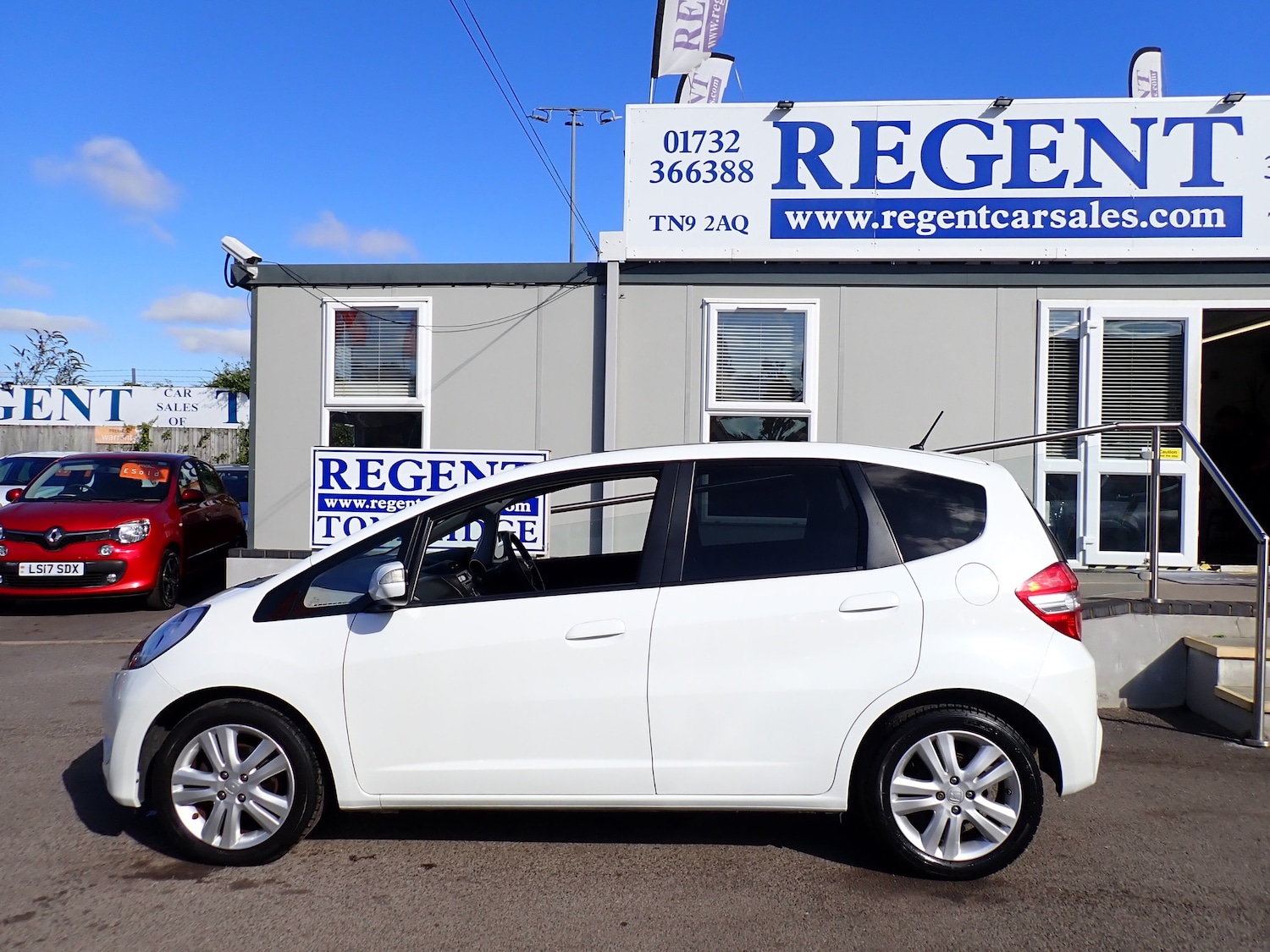 Used Honda Jazz 2015 for sale - 76134000: Photo 5