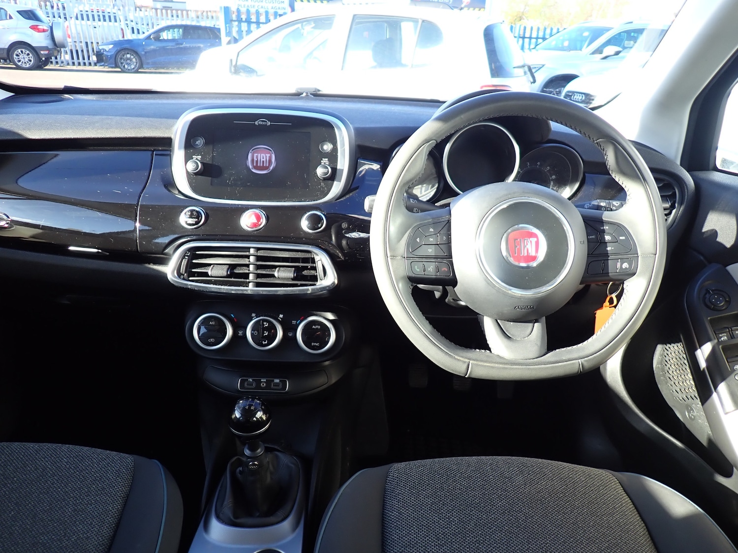 Used Fiat 500X 2018 for sale - 76685578: Photo 2