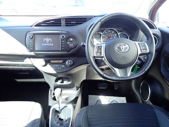 Used Toyota Yaris 2015 for sale - 75348963: Photo