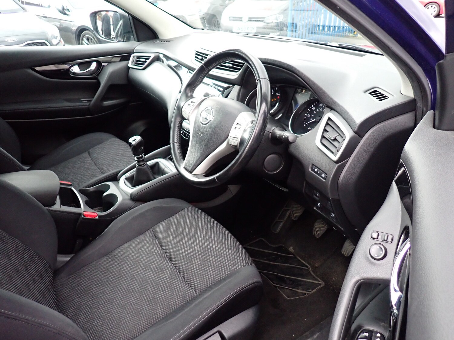 Used Nissan Qashqai 2017 for sale - 76082381: Photo 23