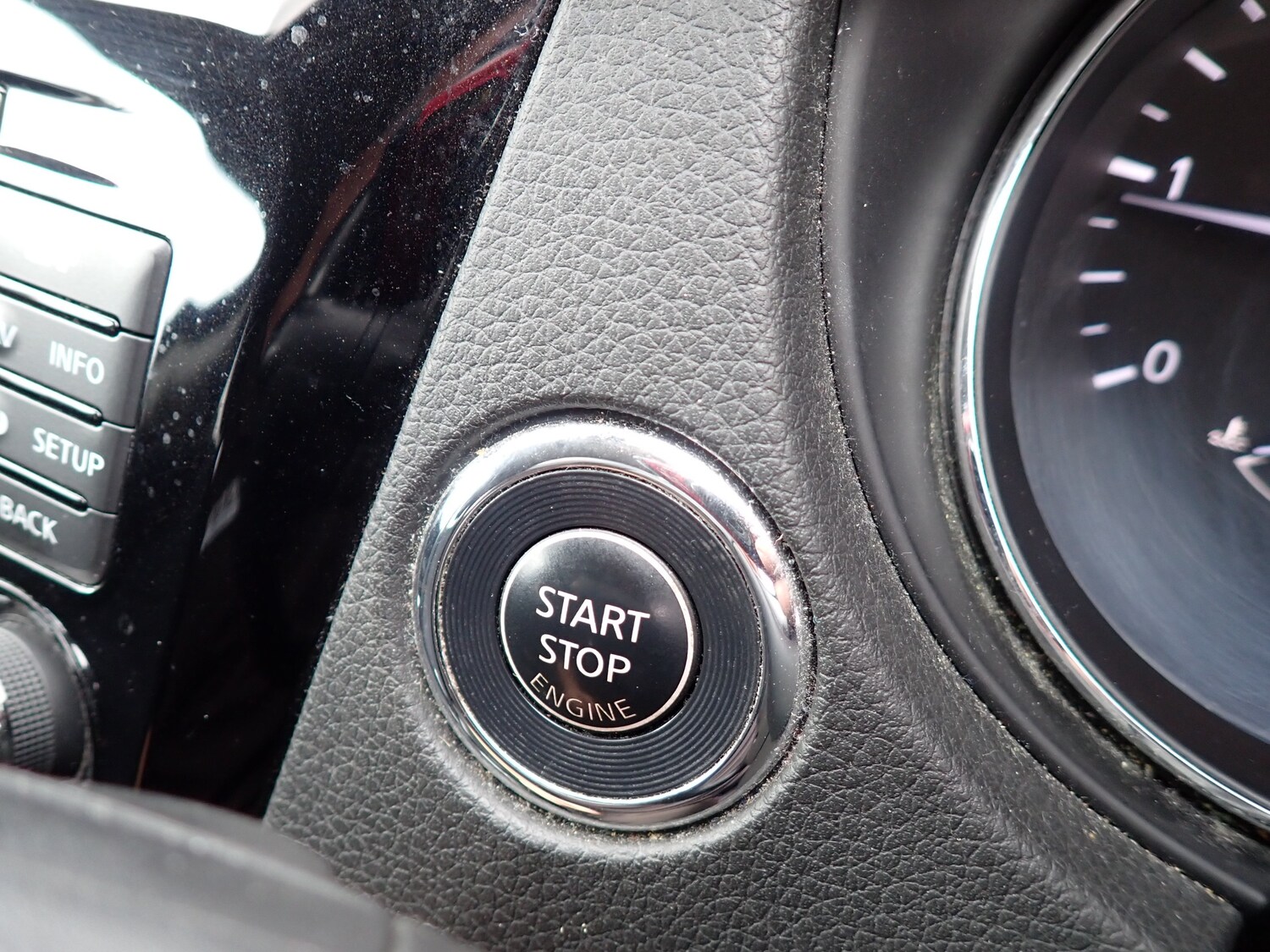 Used Nissan Qashqai 2017 for sale - 76082381: Photo 24