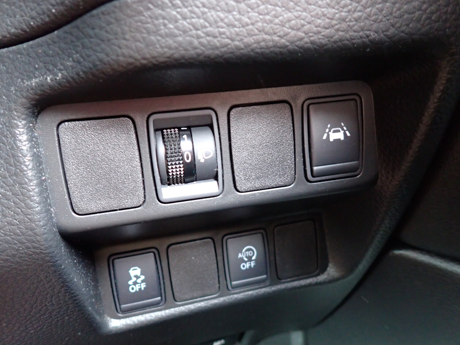 Used Nissan Qashqai 2017 for sale - 76082381: Photo 25