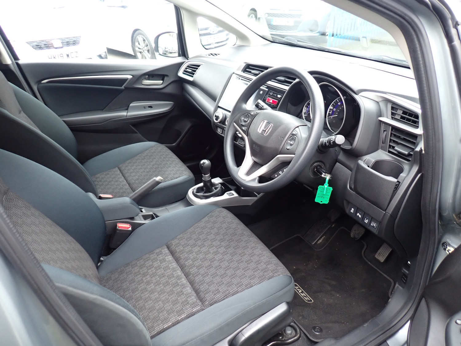 Used Honda Jazz 2015 for sale - 76909271: Photo 18