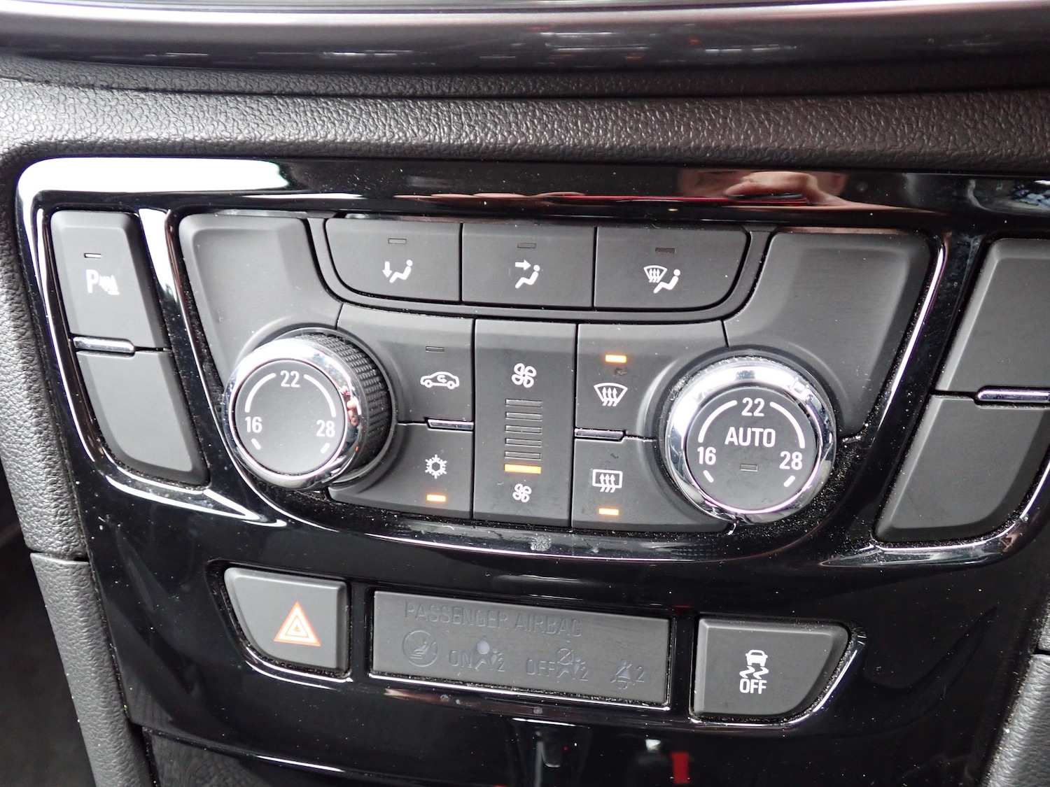 Used Vauxhall Mokka X 2018 for sale - 77989797: Photo 17