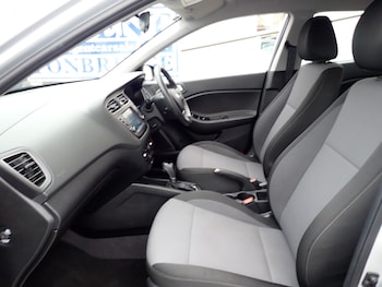 Used Hyundai i20 2019 for sale - 76922669: Photo