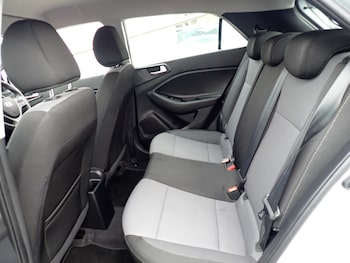 Used Hyundai i20 2019 for sale - 76922669: Photo