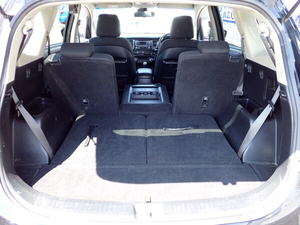 Used Kia Carens 2015 for sale - 74938959: Photo 30