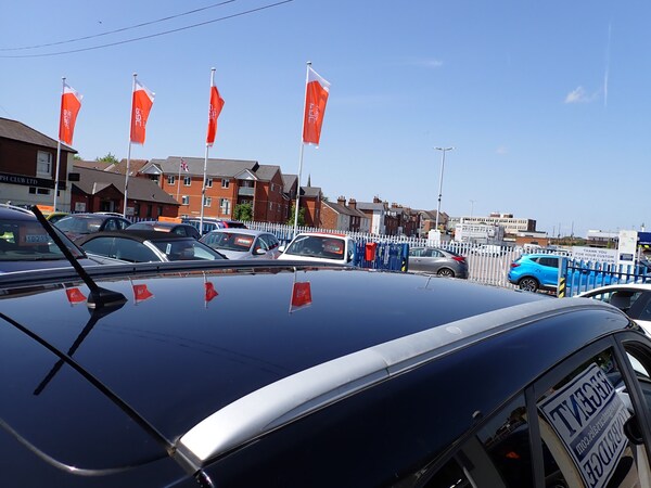 Used Kia Carens 2015 for sale - 74938959: Photo 37
