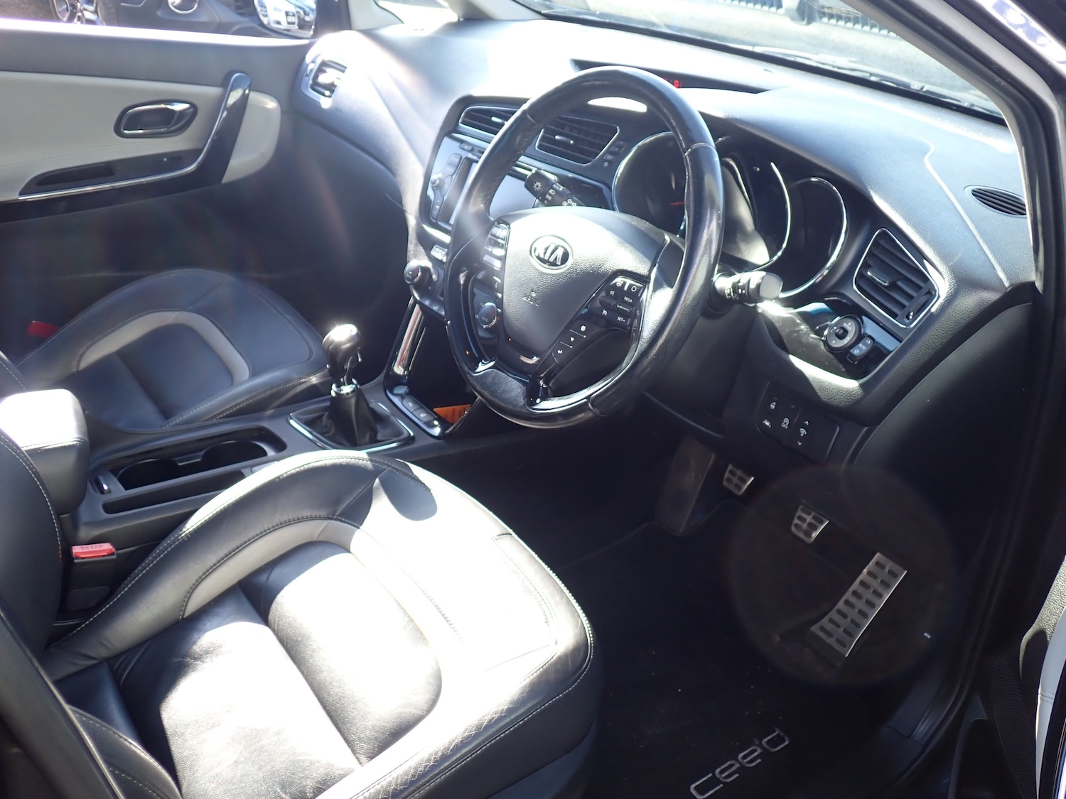 Used Kia Ceed 2013 for sale - 77570915: Photo 11