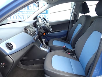 Used Hyundai i10 2015 for sale - 76505082: Photo