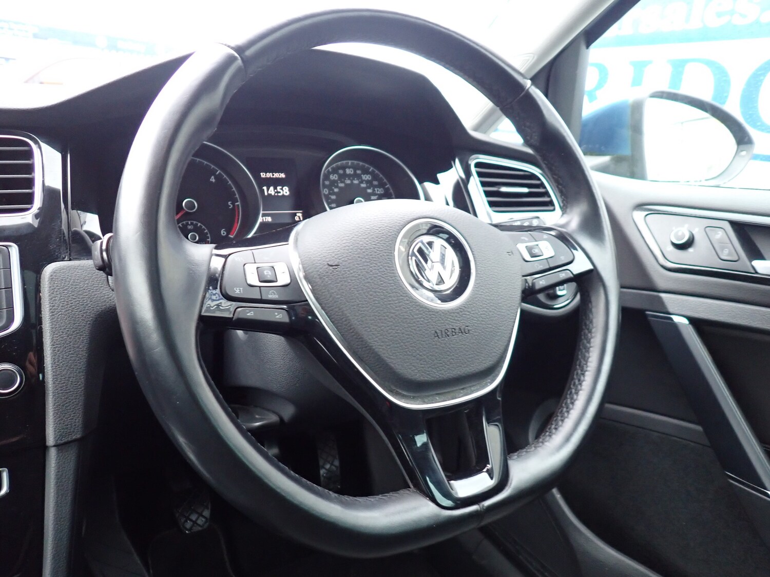 Used Volkswagen Golf 2014 for sale - 77118108: Photo 11