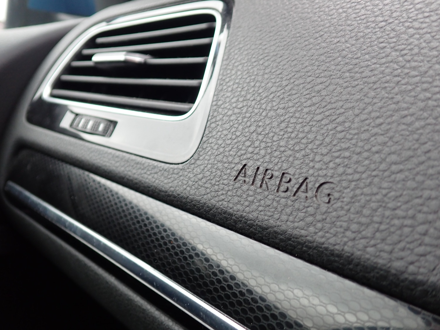 Used Volkswagen Golf 2014 for sale - 77118108: Photo 22