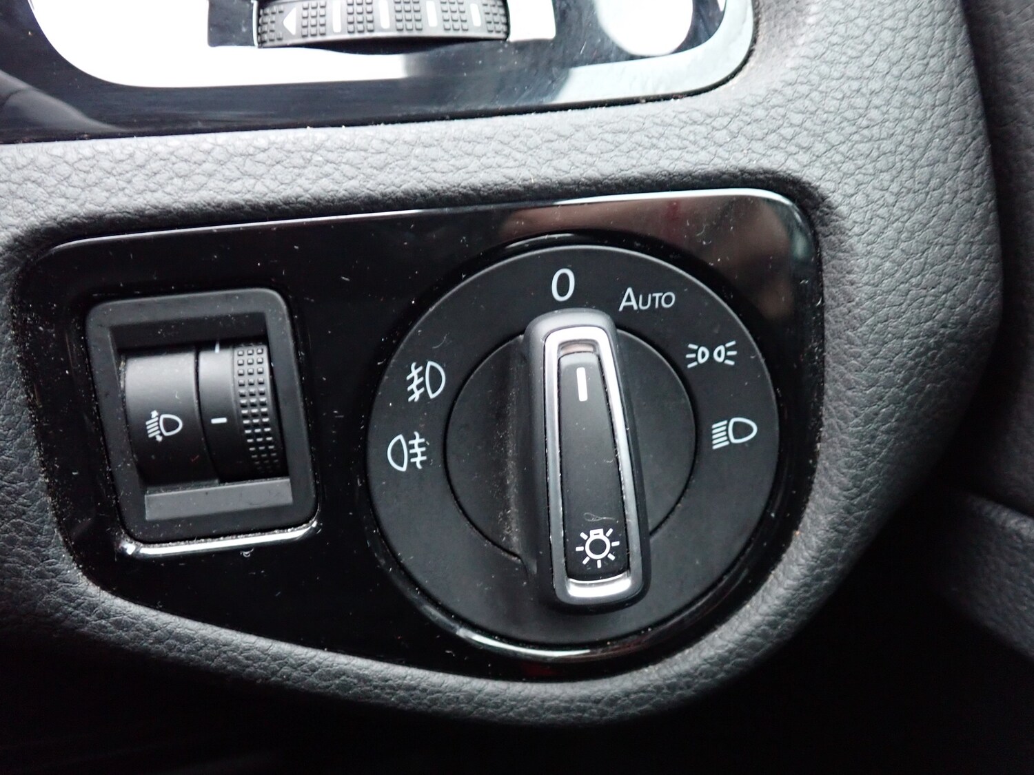 Used Volkswagen Golf 2014 for sale - 77118108: Photo 23