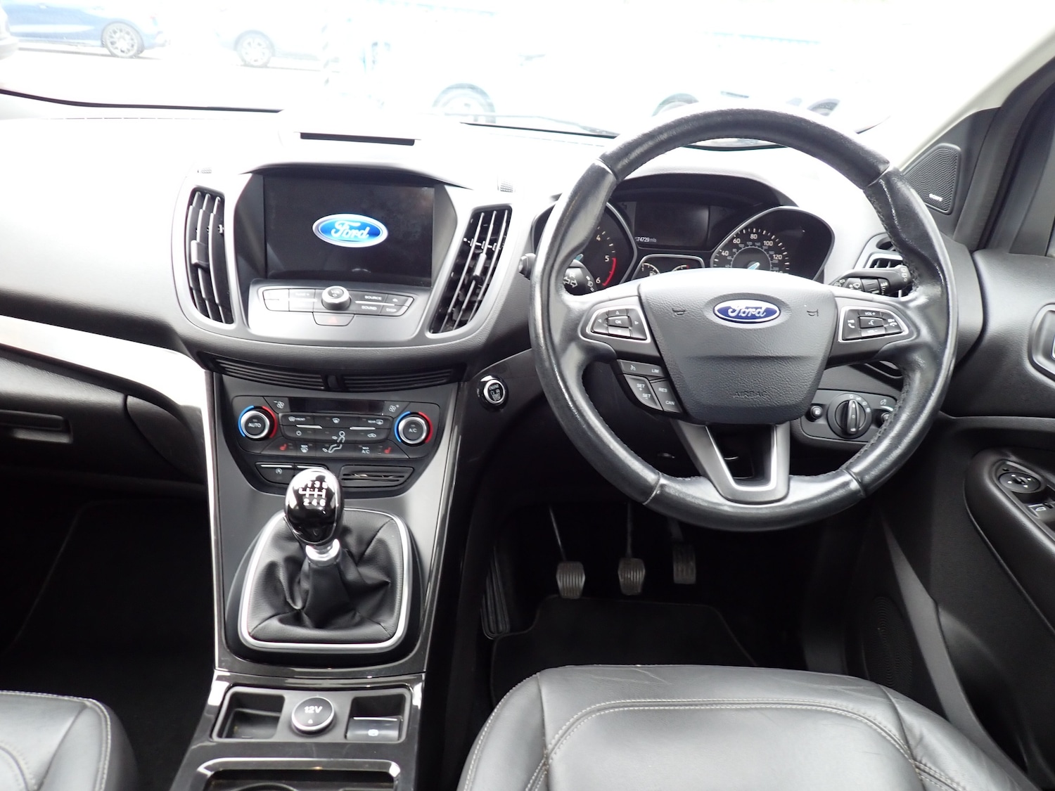 Used Ford Kuga 2017 for sale - 76819758: Photo 2