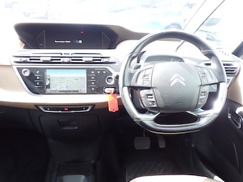 Used Citroen Grand C4 Picasso 2016 for sale - 78228512: Photo