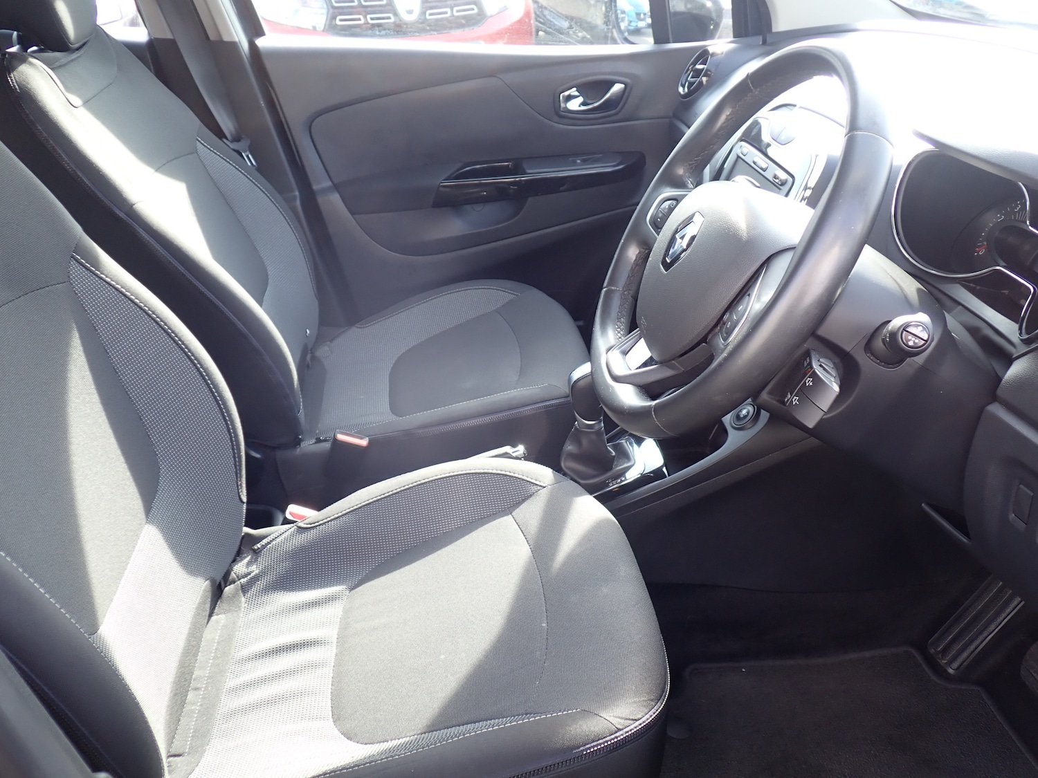 Used Renault Captur 2017 for sale - 78039447: Photo 18