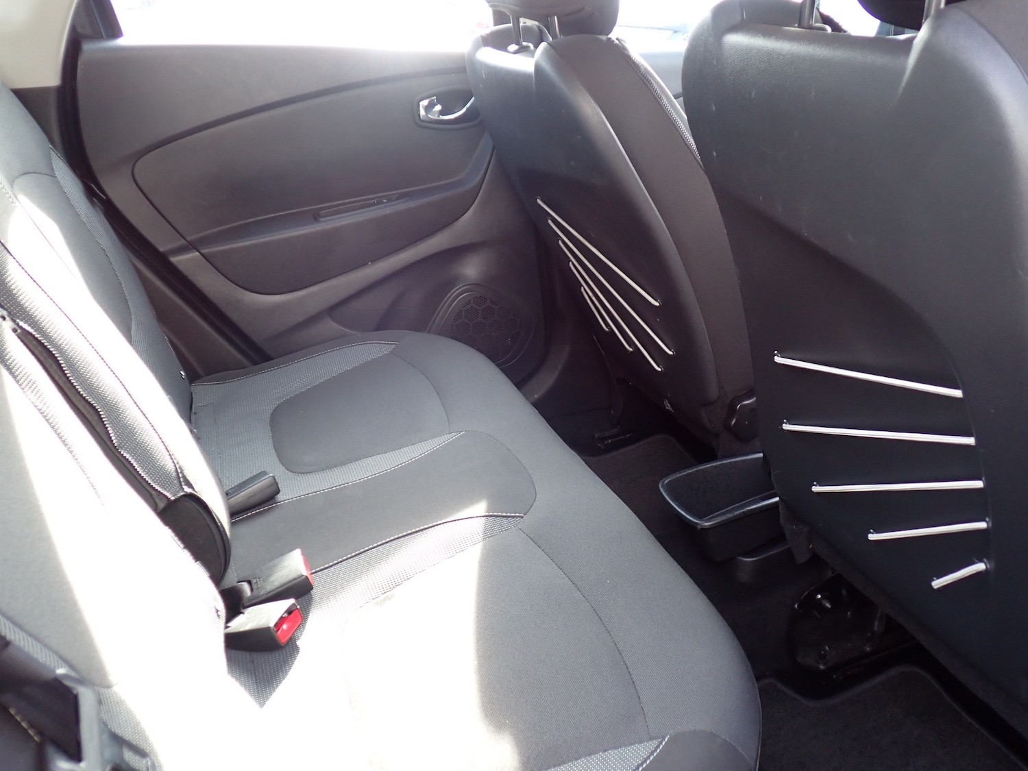 Used Renault Captur 2017 for sale - 78039447: Photo 21