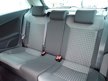 Used Volkswagen Polo 2016 for sale - 76961880: Photo