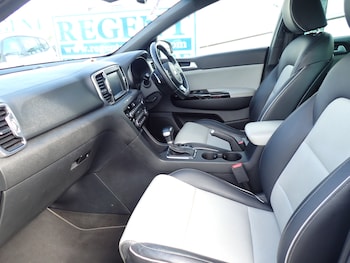 Used Kia Sportage 2016 for sale - 75908558: Photo