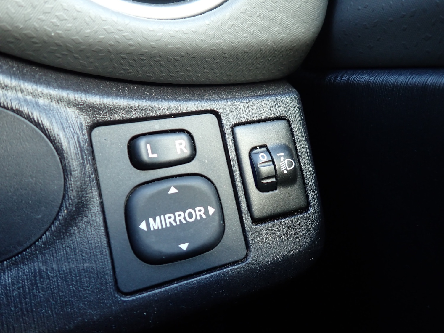 Used Toyota Yaris 2013 for sale - 75974927: Photo 20