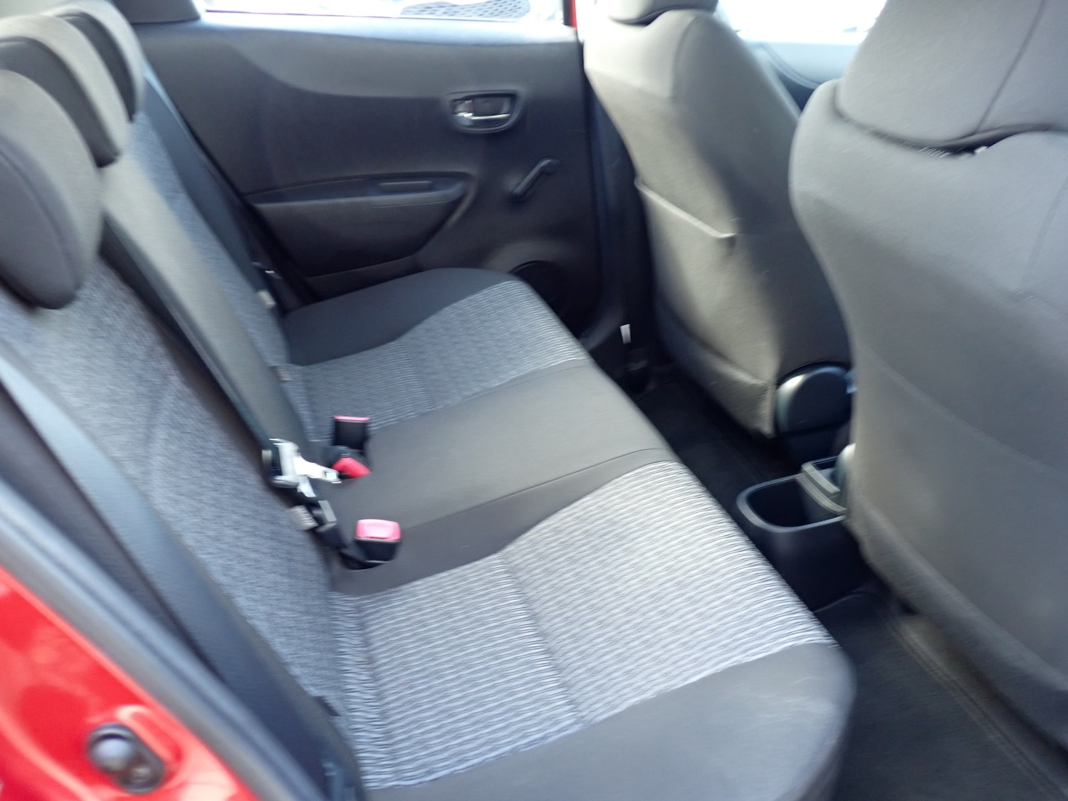 Used Toyota Yaris 2013 for sale - 75974927: Photo 22