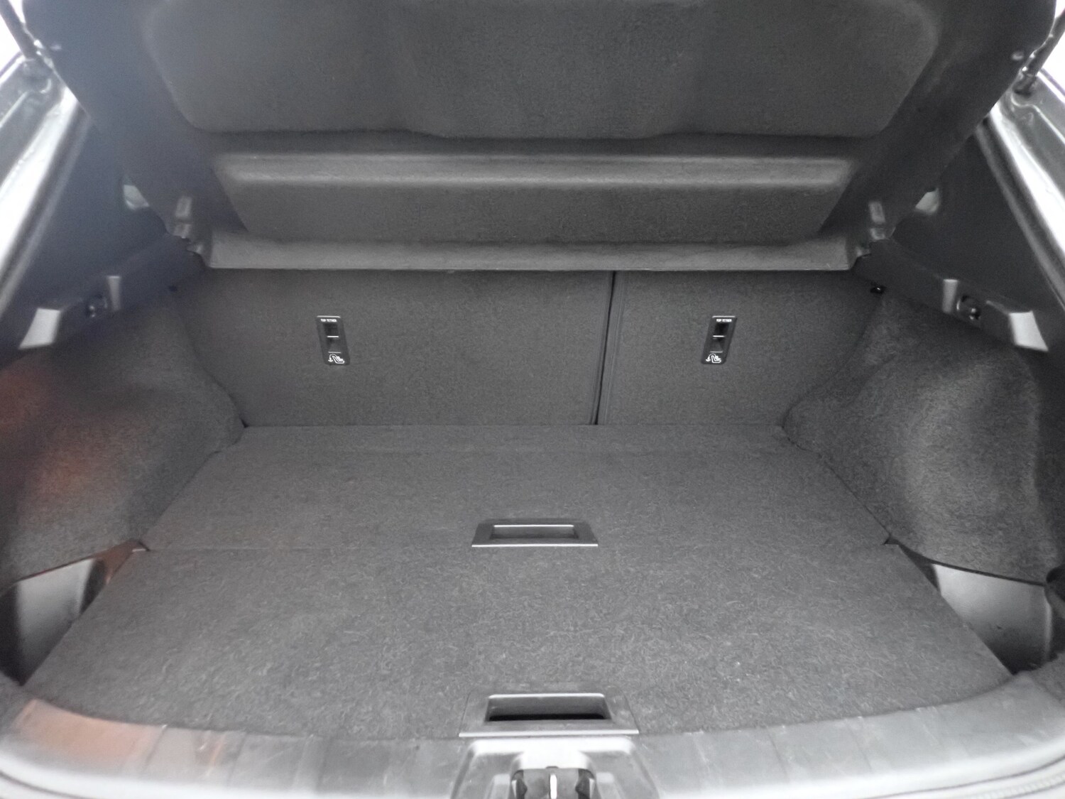 Used Nissan Qashqai 2016 for sale - 76693556: Photo 28