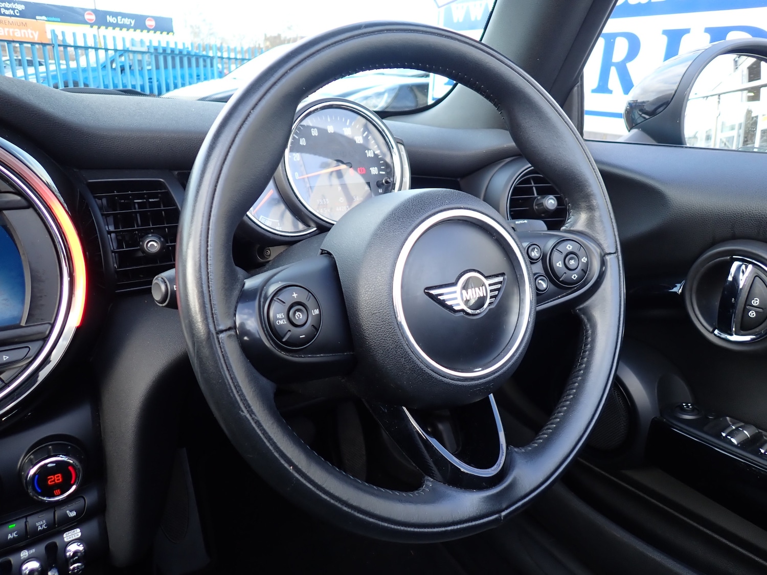 Used MINI Convertible 2018 for sale - 77301631: Photo 12