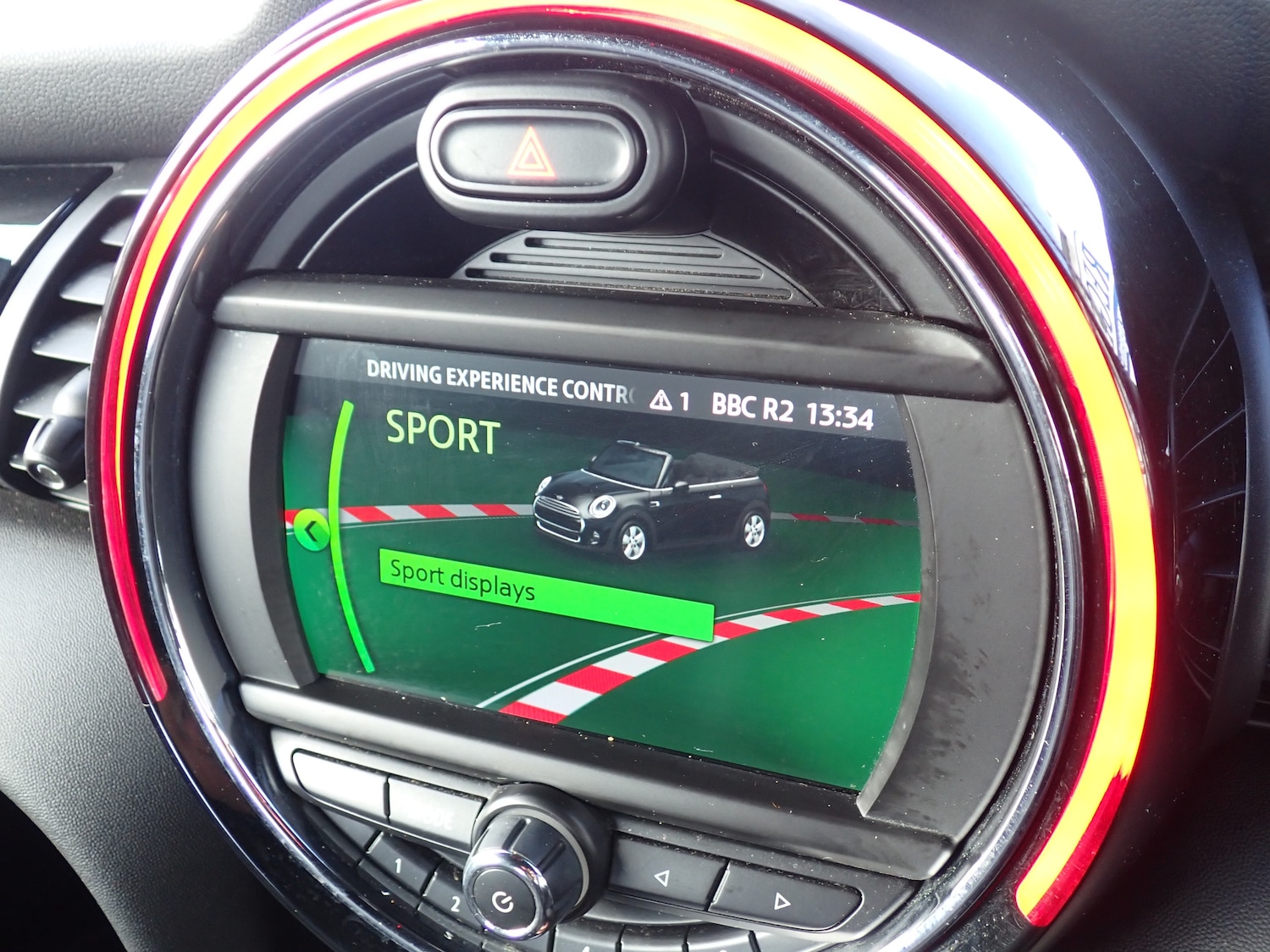 Used MINI Convertible 2018 for sale - 77301631: Photo 17