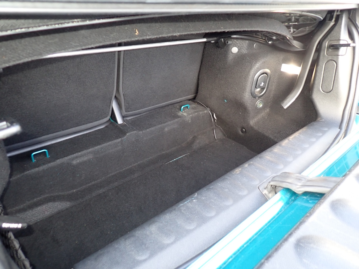 Used MINI Convertible 2018 for sale - 77301631: Photo 27