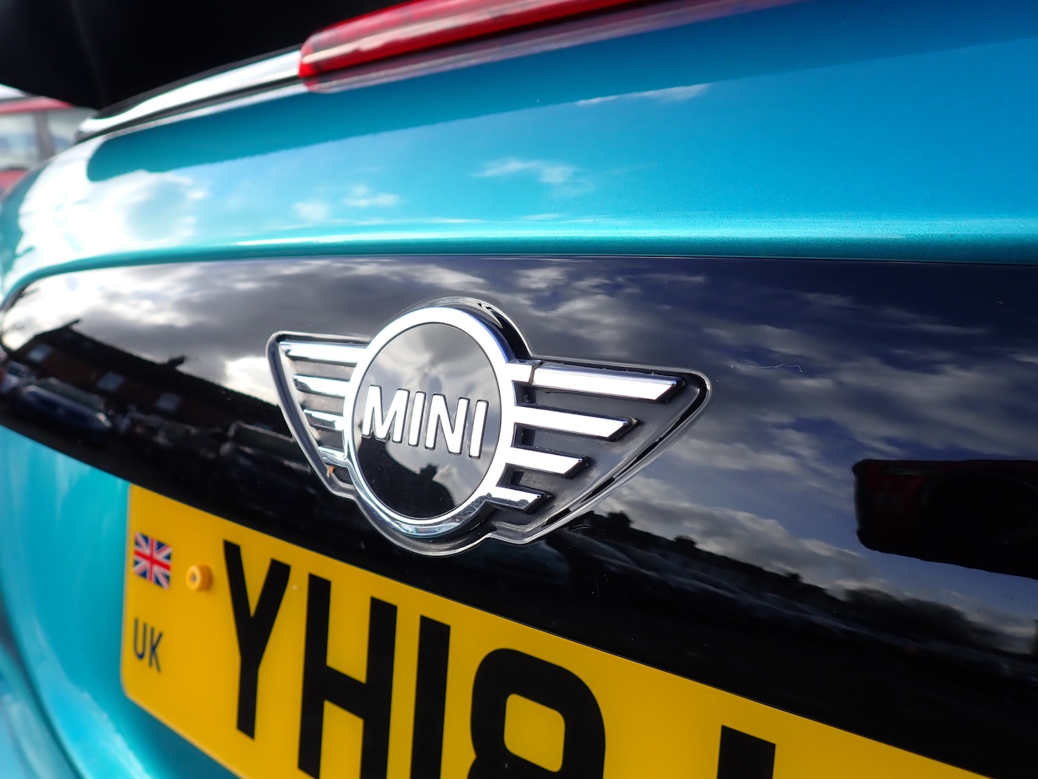 Used MINI Convertible 2018 for sale - 77301631: Photo 32