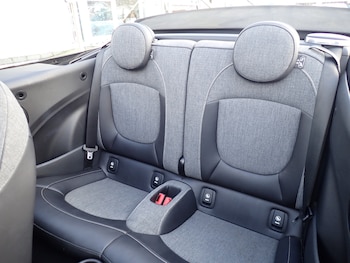 Used MINI Convertible 2018 for sale - 77301631: Photo