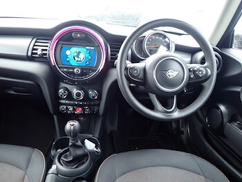 Used MINI Hatch 2019 for sale - 77436234: Photo