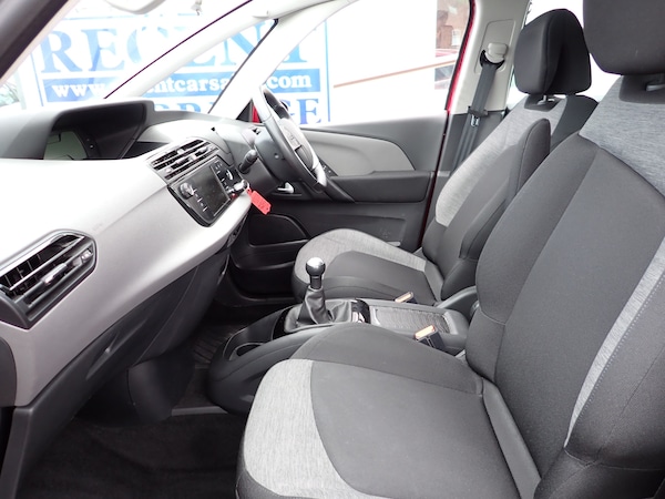 Used Citroen C4 Picasso 2017 for sale - 74710642: Photo 3