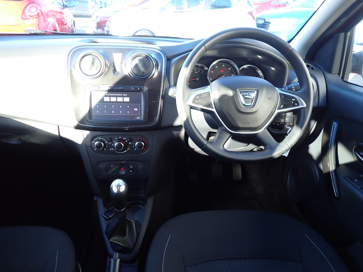 Used Dacia Sandero 2019 for sale - 76535011: Photo 2