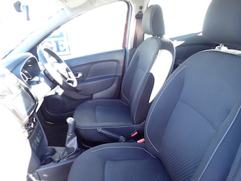 Used Dacia Sandero 2019 for sale - 76535011: Photo