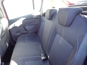 Used Dacia Sandero 2019 for sale - 76535011: Photo