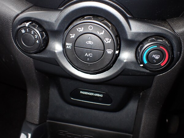 Used Ford Ecosport 2015 for sale - 74730328: Photo 13