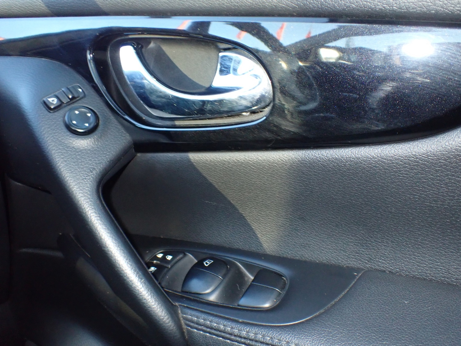 Used Nissan Qashqai 2015 for sale - 77327258: Photo 23