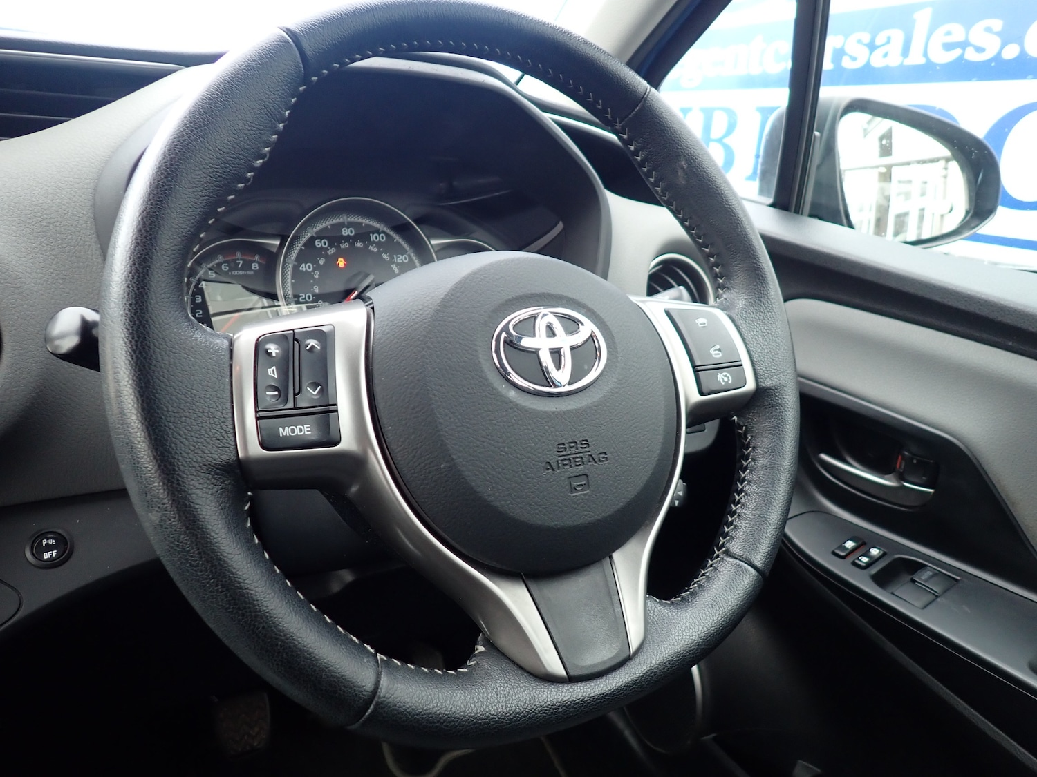 Used Toyota Yaris 2017 for sale - 76665383: Photo 11