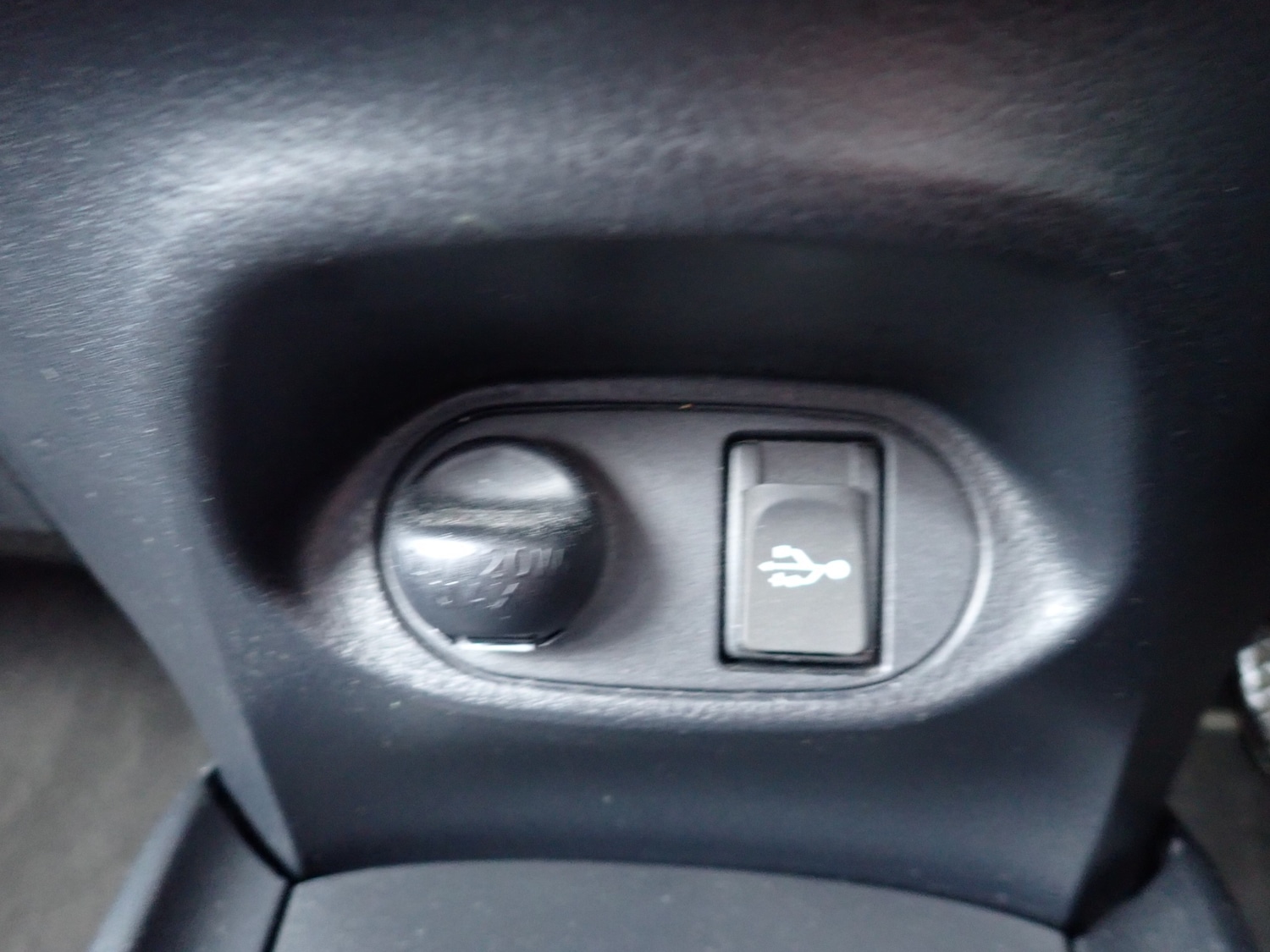 Used Toyota Yaris 2017 for sale - 76665383: Photo 18