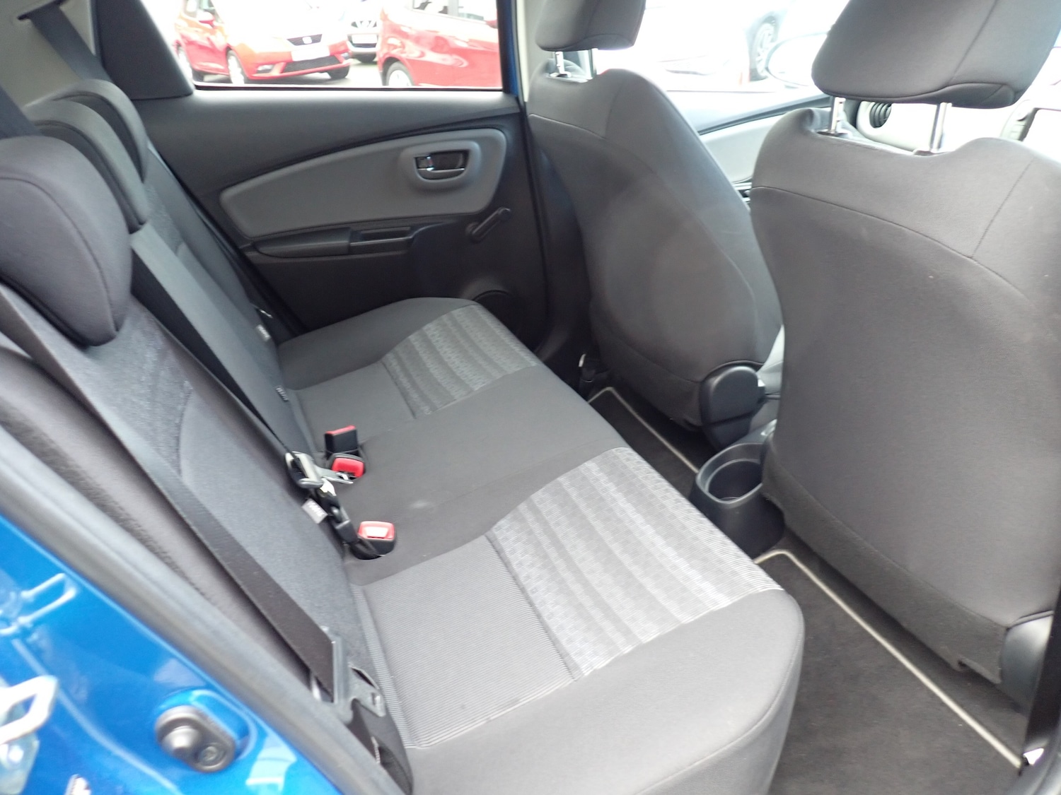 Used Toyota Yaris 2017 for sale - 76665383: Photo 23